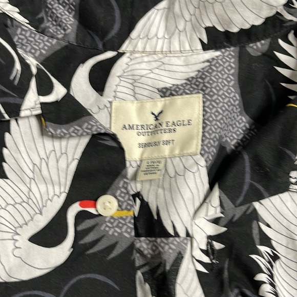 Vibrant Trio: Bundle of Three Rayon Hawaiian Shirts โ Perfect for Summer - Picture 3 of 7